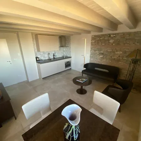 Ξενοδοχείο με διαμερίσματα Borgo Stanzano 3*