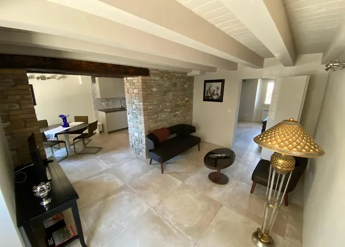 Borgo Stanzano Lägenhetshotell