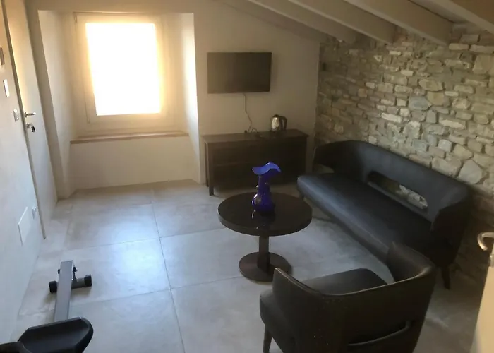 Borgo Stanzano Lägenhetshotell